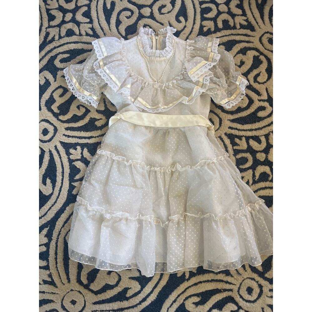 Vintage First Communion Easter White Short Sleeve Lace Dress with Veil - Picture 2 of 12